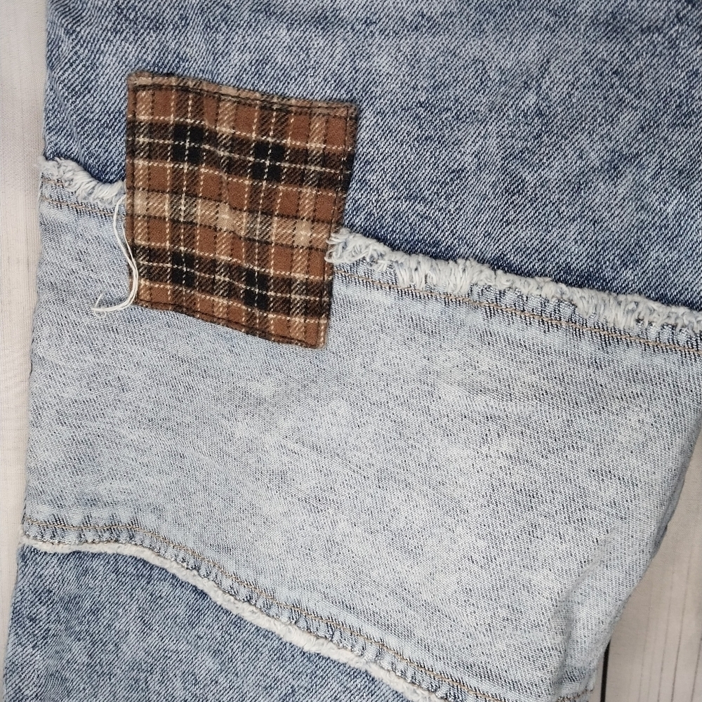 Hollister Ultra High-Rise Mom Jeans With Plaid Patchwork With Raw Hem - Picture 8 of 12